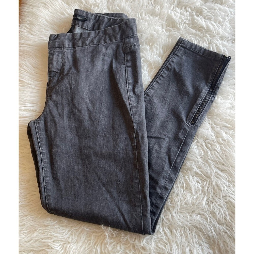 Calvin Klein Women's Size 6 Gray Mid rise Ankle Zipper Jeans